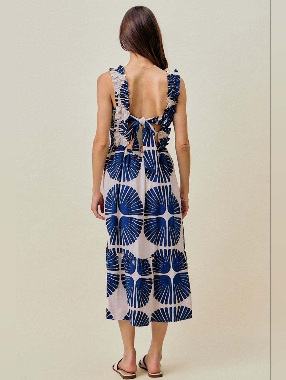 SO ME Abstract Print Smocked Bodice Tiered Lined Midi Dress - Picture 3 of 13